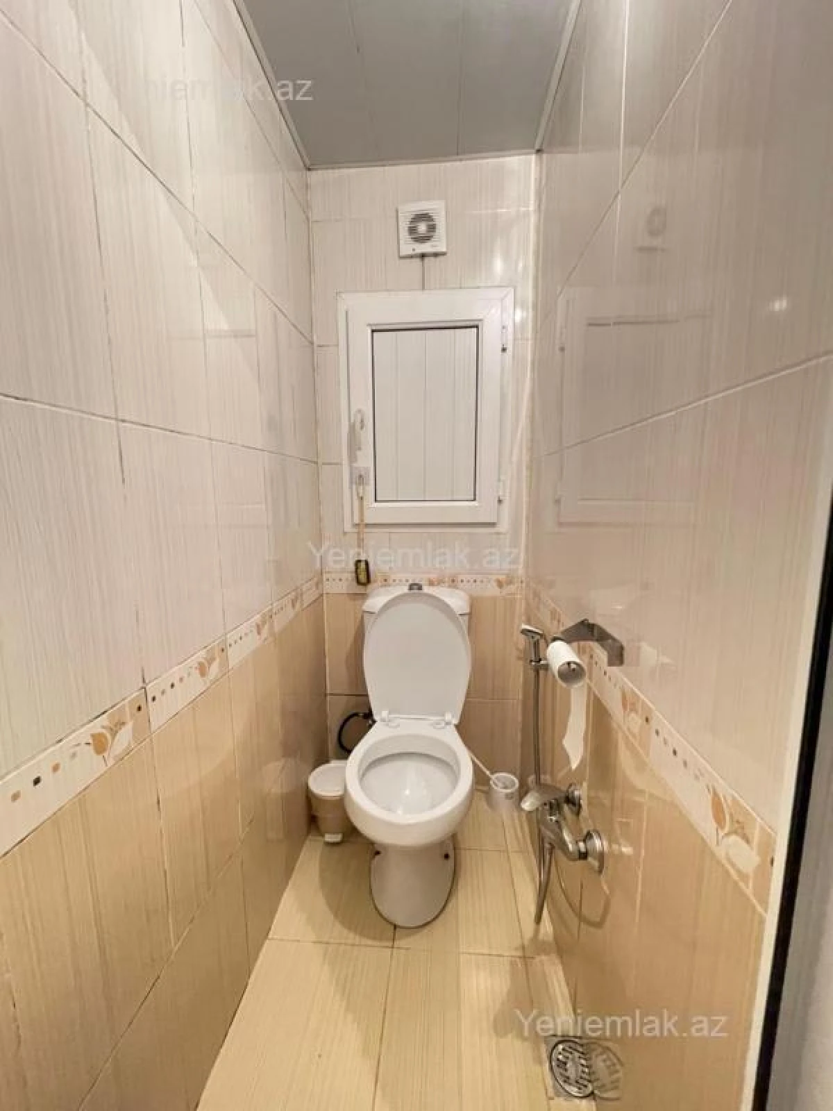 Satılır 4 otaqlı köhnə tikili 70 m²