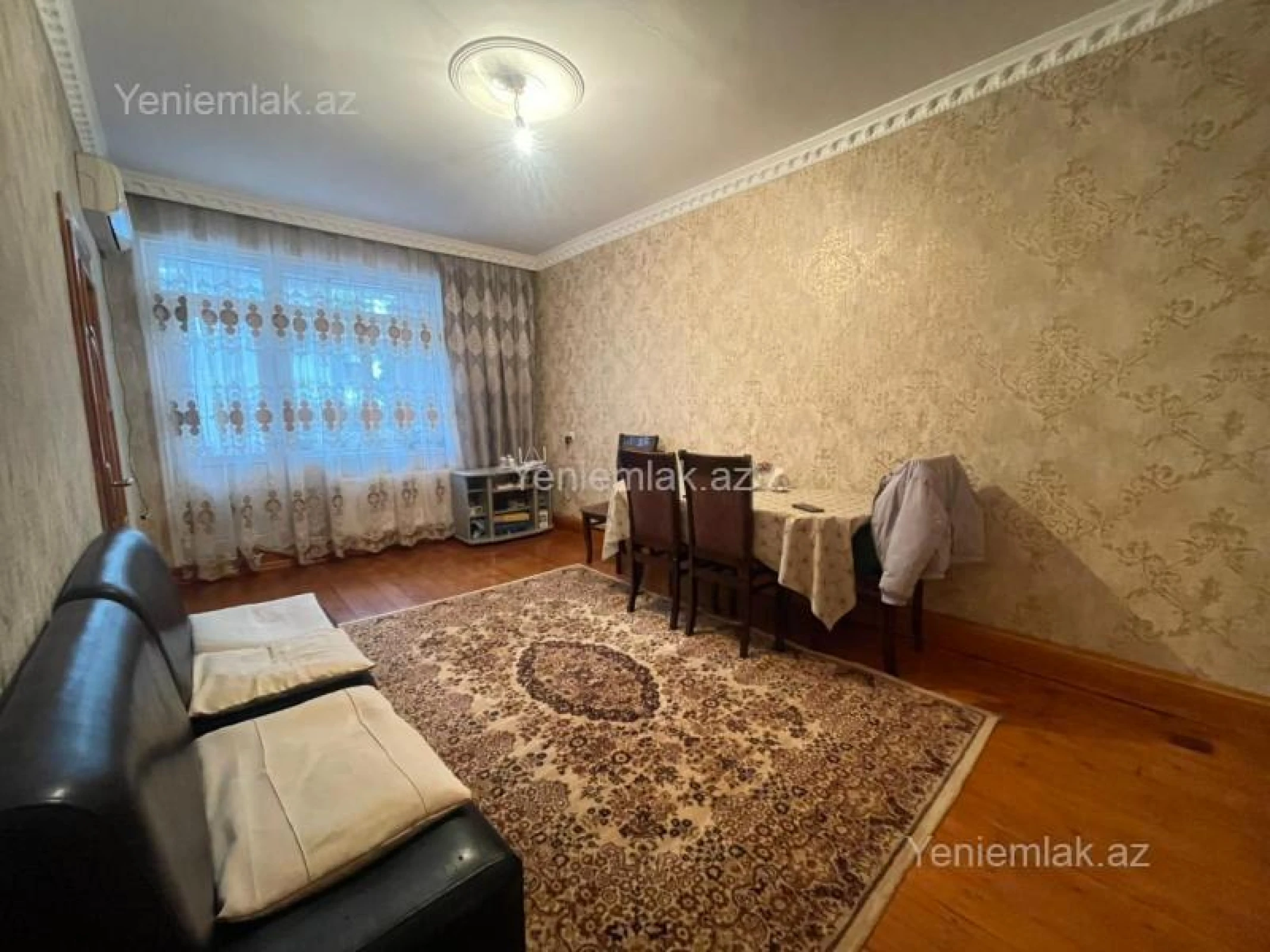 Satılır 4 otaqlı köhnə tikili 70 m²