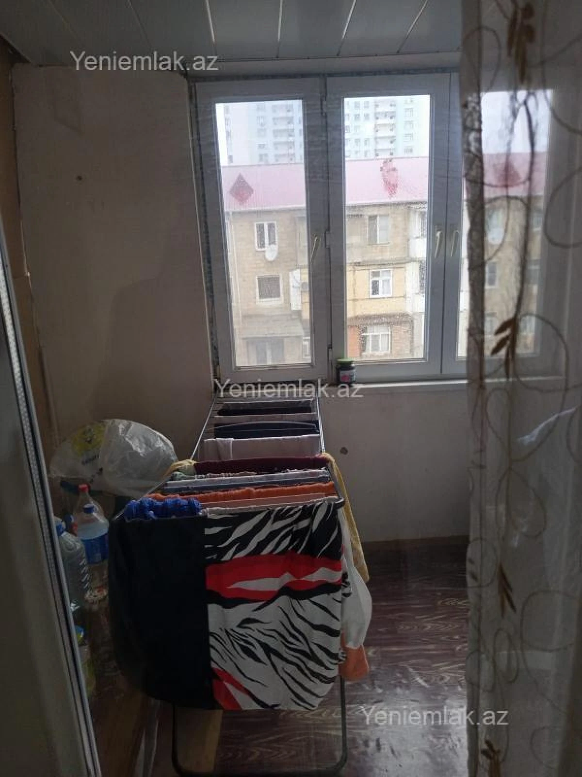 Satılır 2 otaqlı köhnə tikili 50 m²