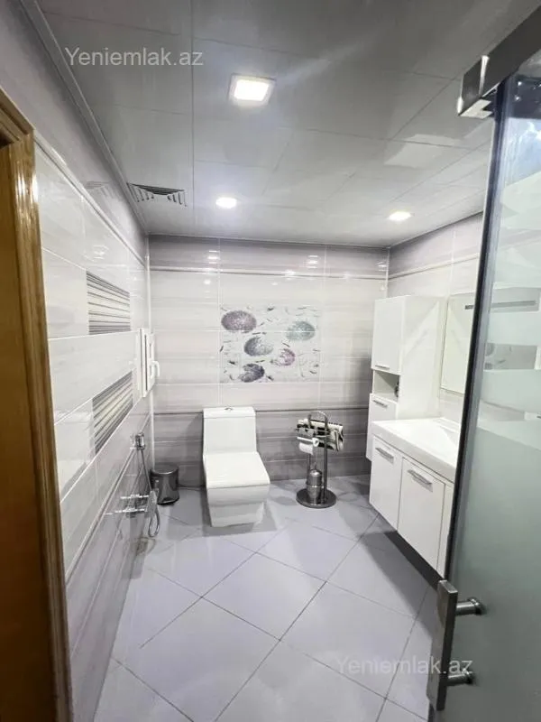 Satılır 2 otaqlı yeni tikili 110 m²