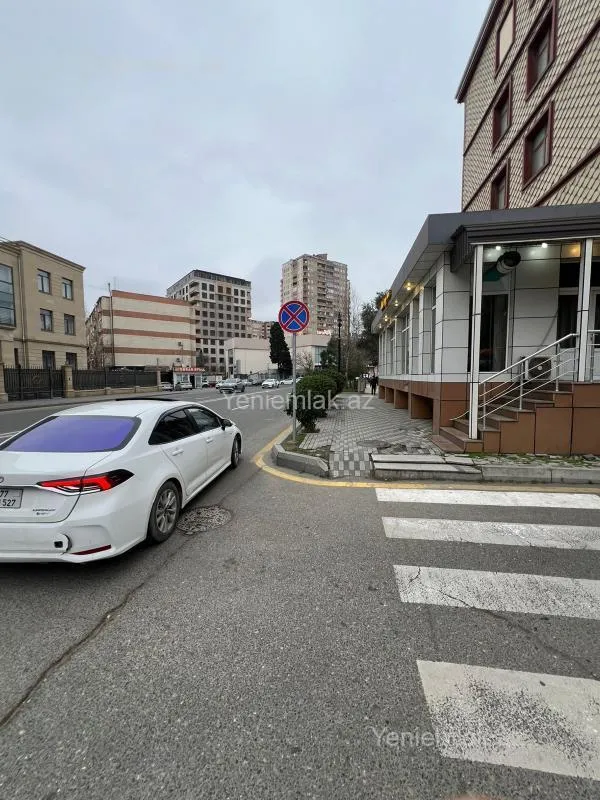 Satılır 2 otaqlı köhnə tikili 55 m²