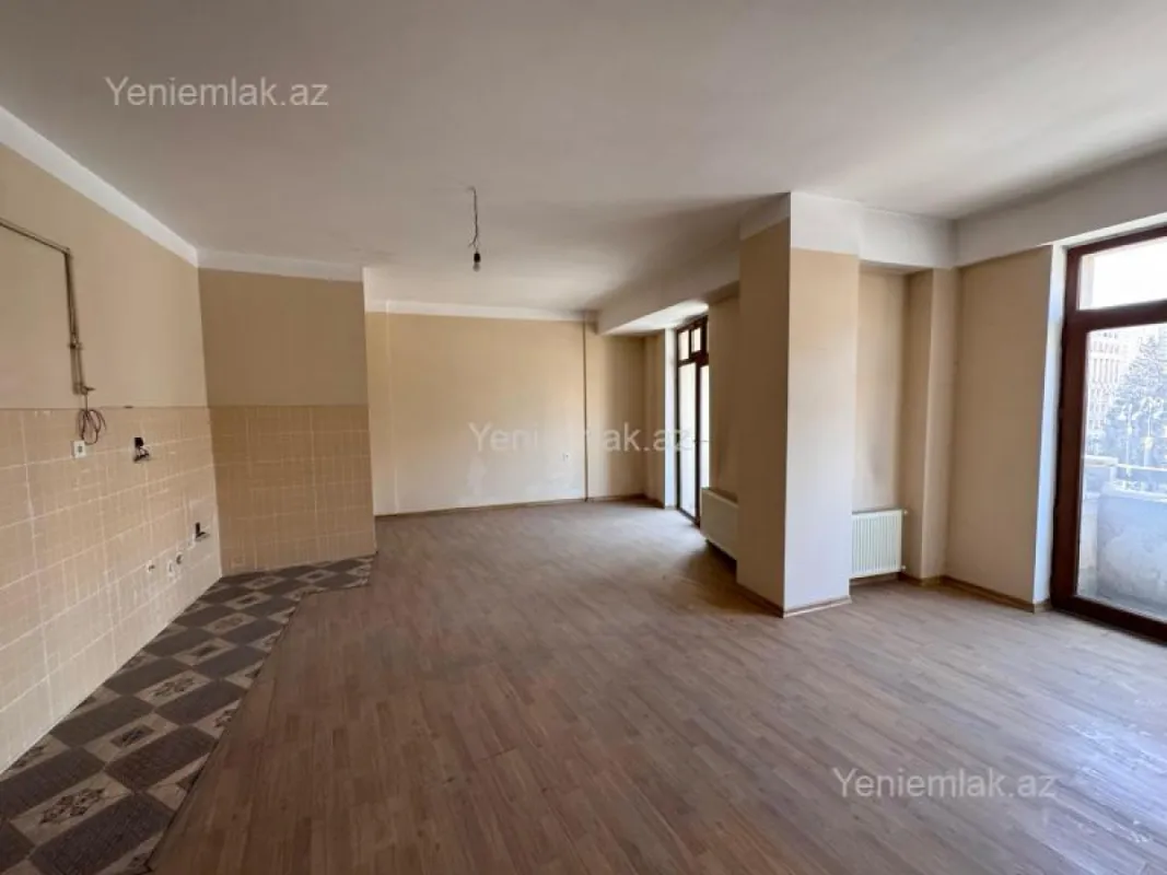 Satılır 6 otaqlı yeni tikili 270 m²
