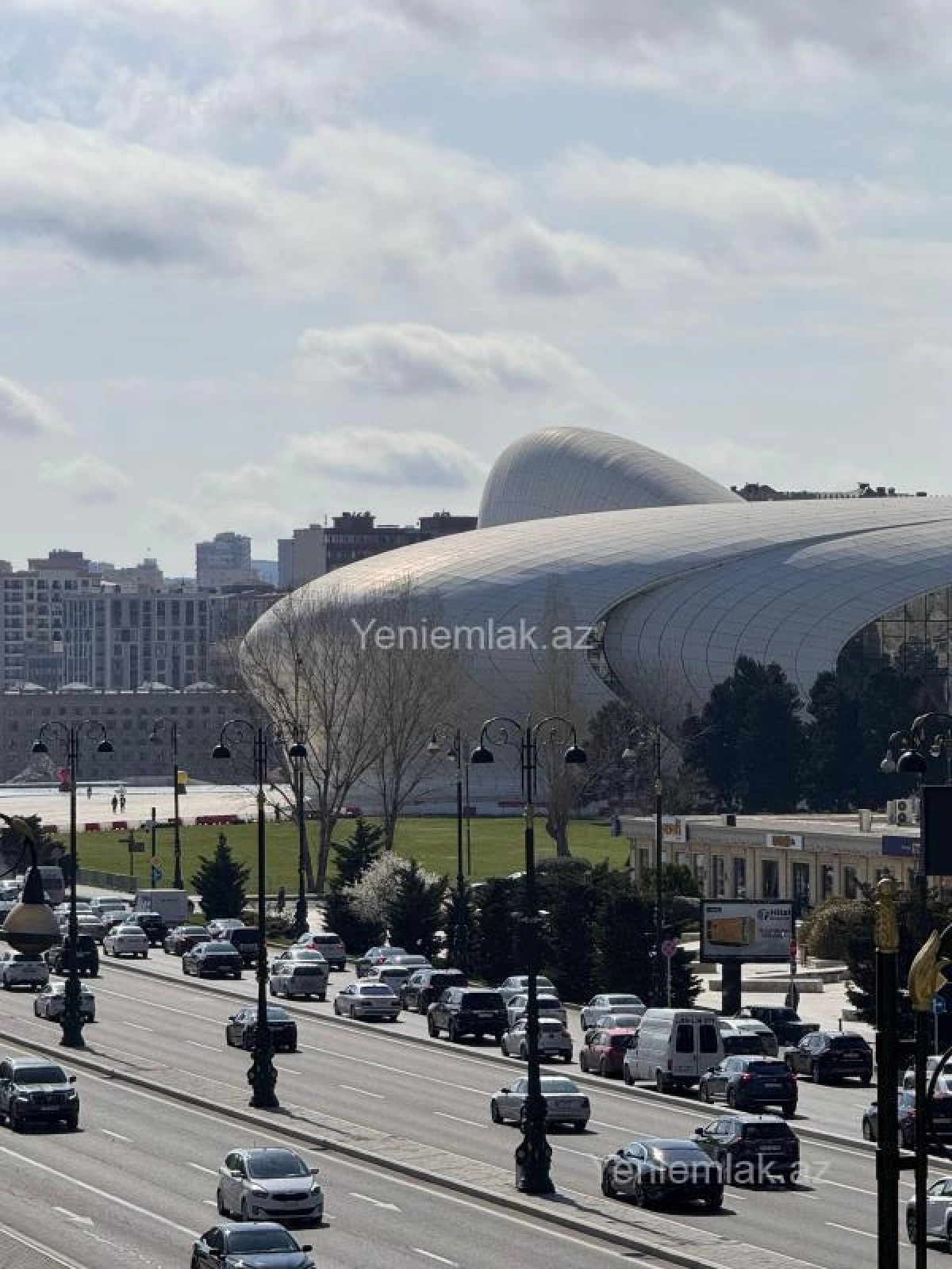 Satılır 6 otaqlı yeni tikili 270 m²