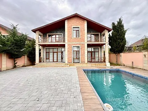 Satılır 5 otaqlı həyət evi 218 m²