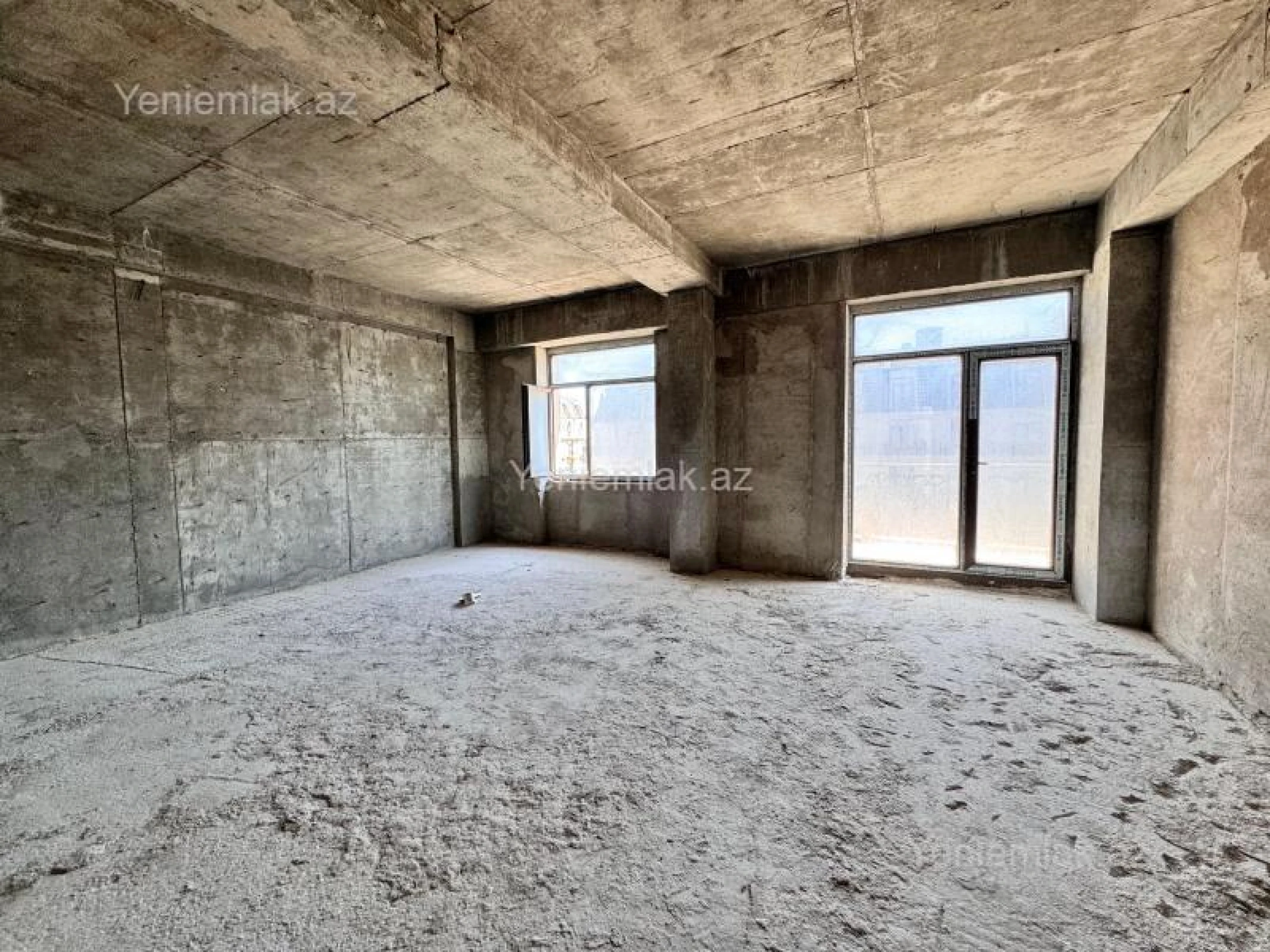 Satılır 5 otaqlı yeni tikili 212 m²