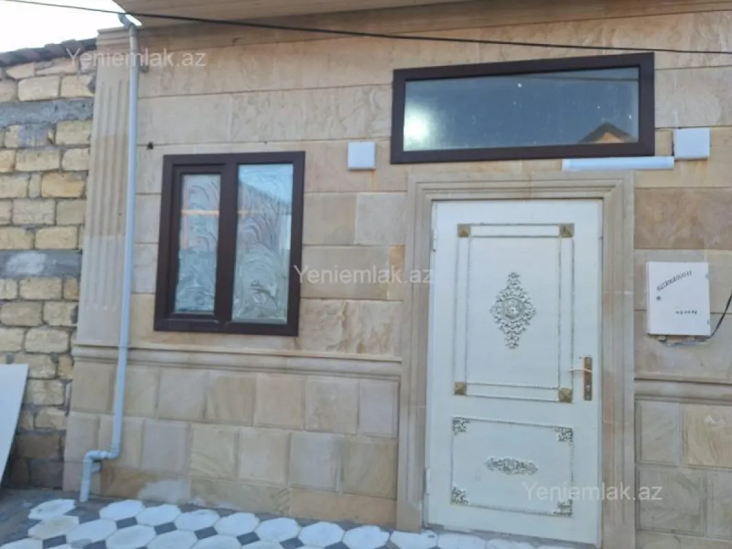 Satılır 4 otaqlı həyət evi 60 m²