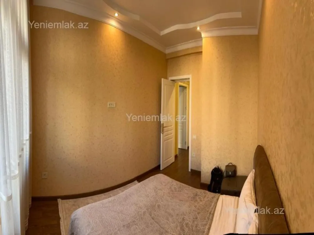 Satılır 2 otaqlı yeni tikili 95 m²