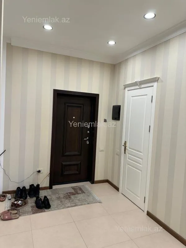 Satılır 2 otaqlı yeni tikili 95 m²