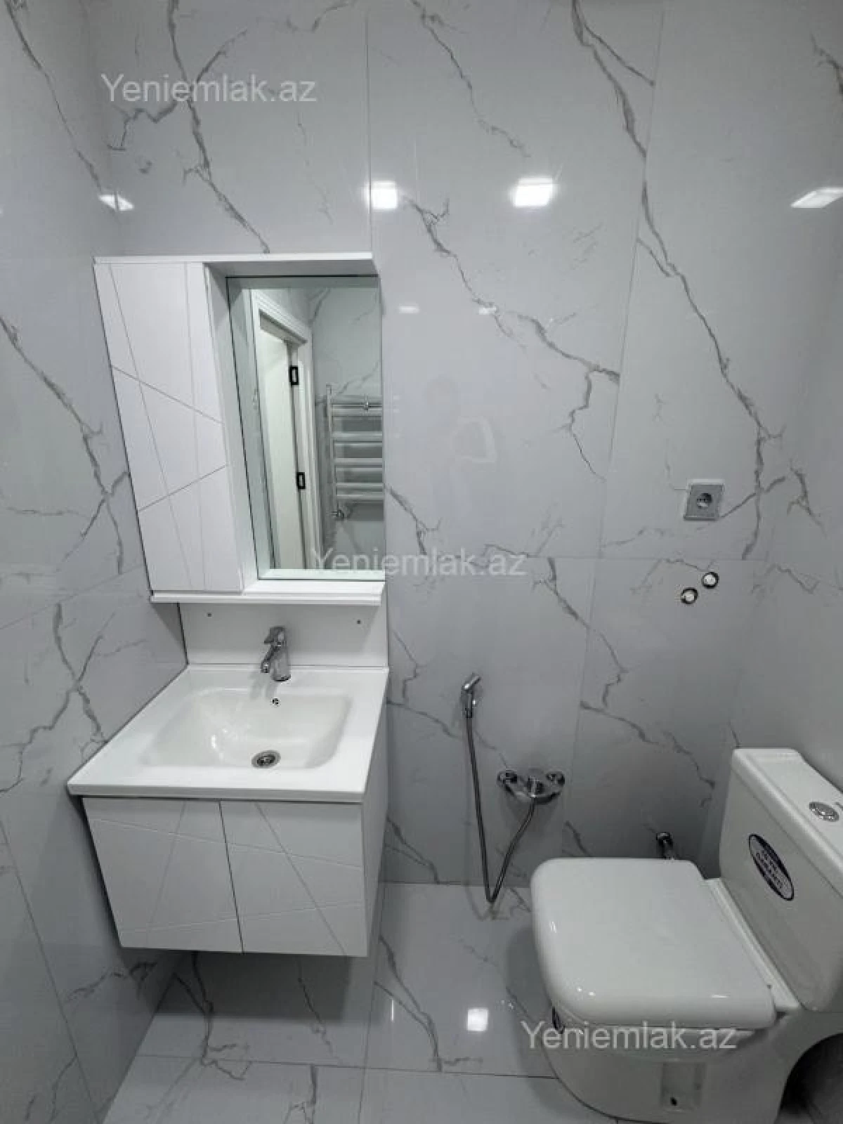 Satılır 2 otaqlı yeni tikili 44 m²