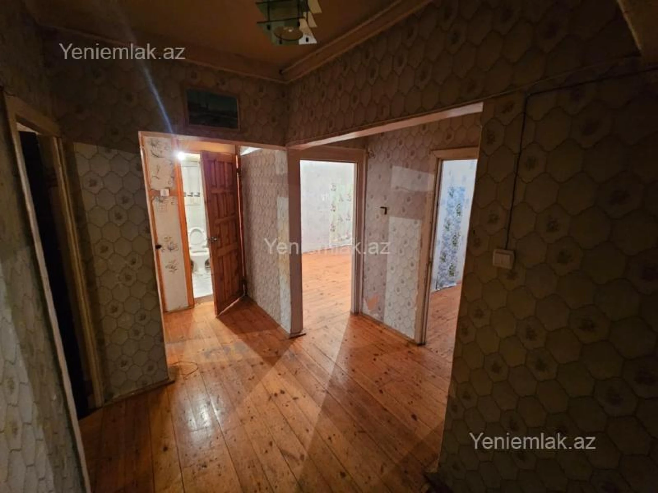 Satılır 3 otaqlı köhnə tikili 75 m²