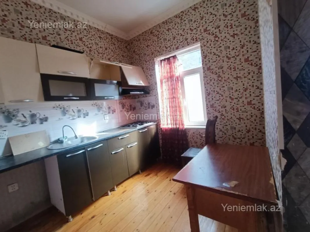 Satılır 2 otaqlı həyət evi 55 m²
