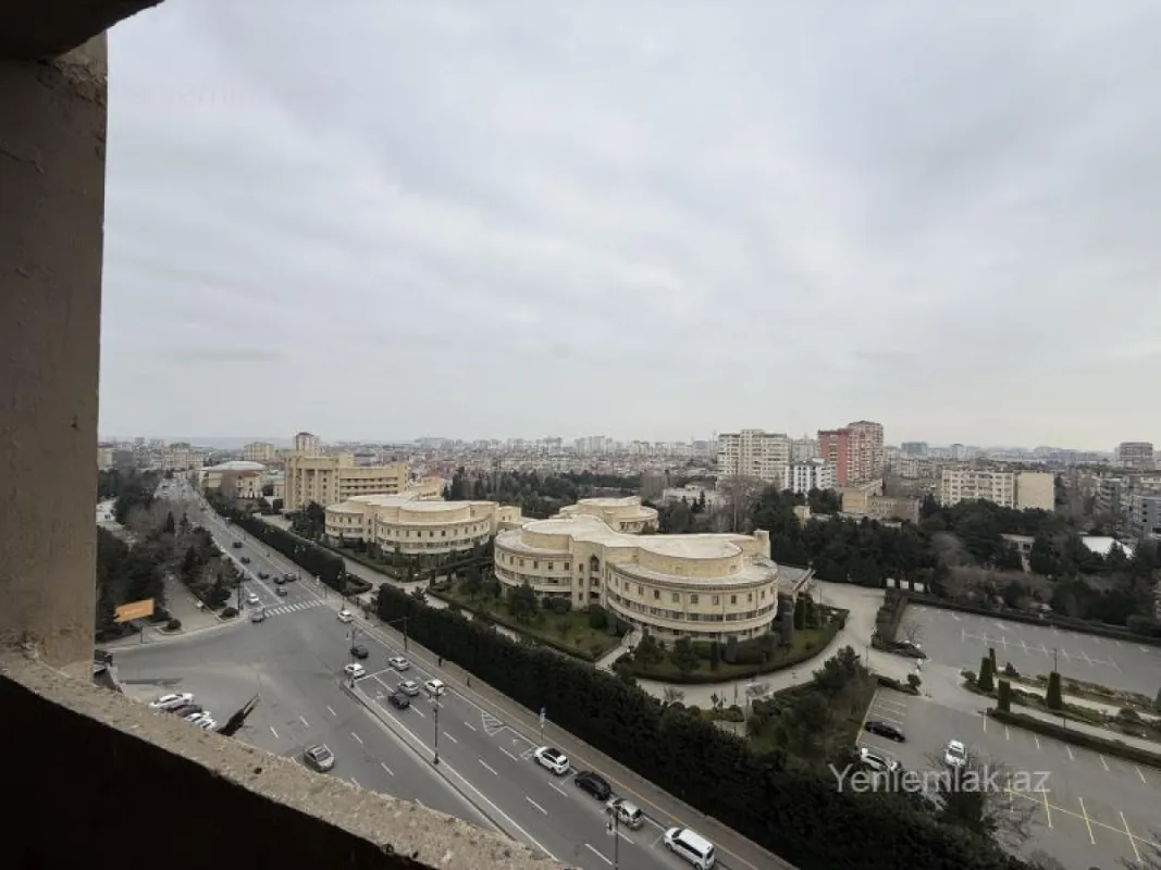 Satılır 4 otaqlı yeni tikili 163 m²