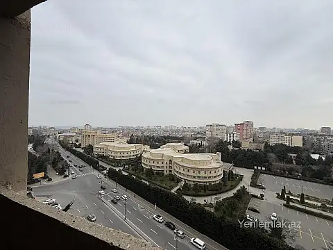 Satılır 4 otaqlı yeni tikili 163 m²