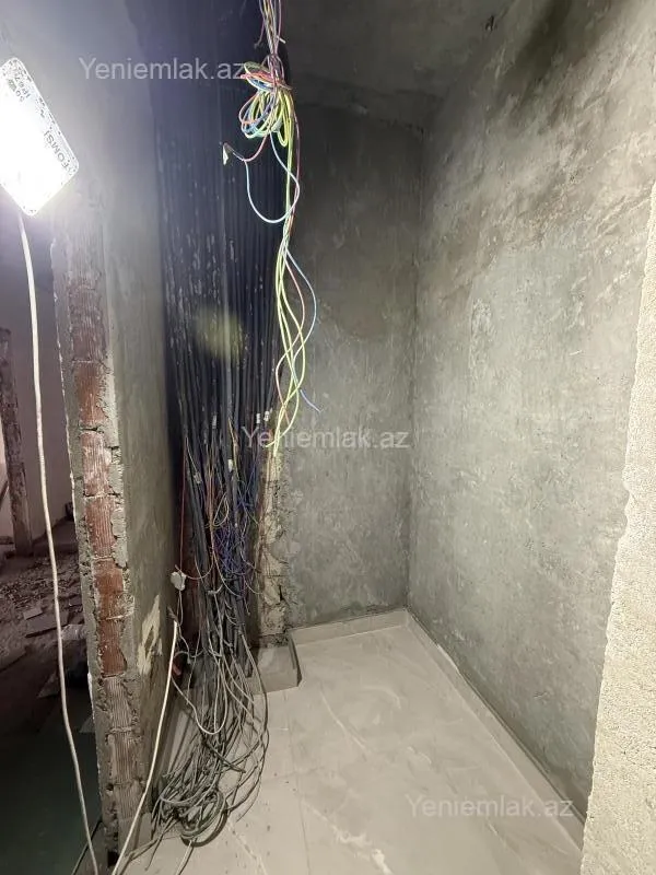 Satılır 4 otaqlı yeni tikili 163 m²