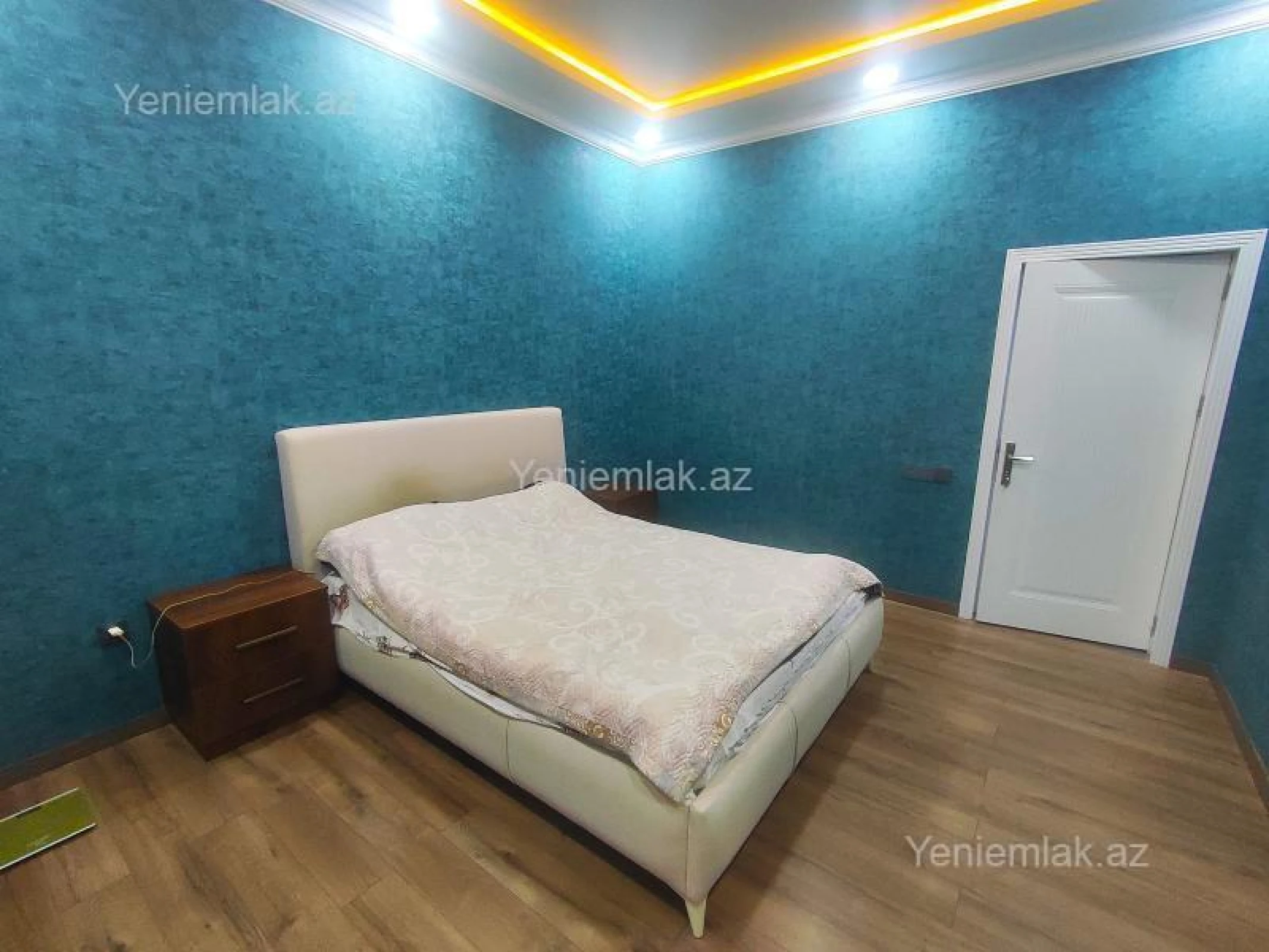 Satılır 4 otaqlı həyət evi 145 m²