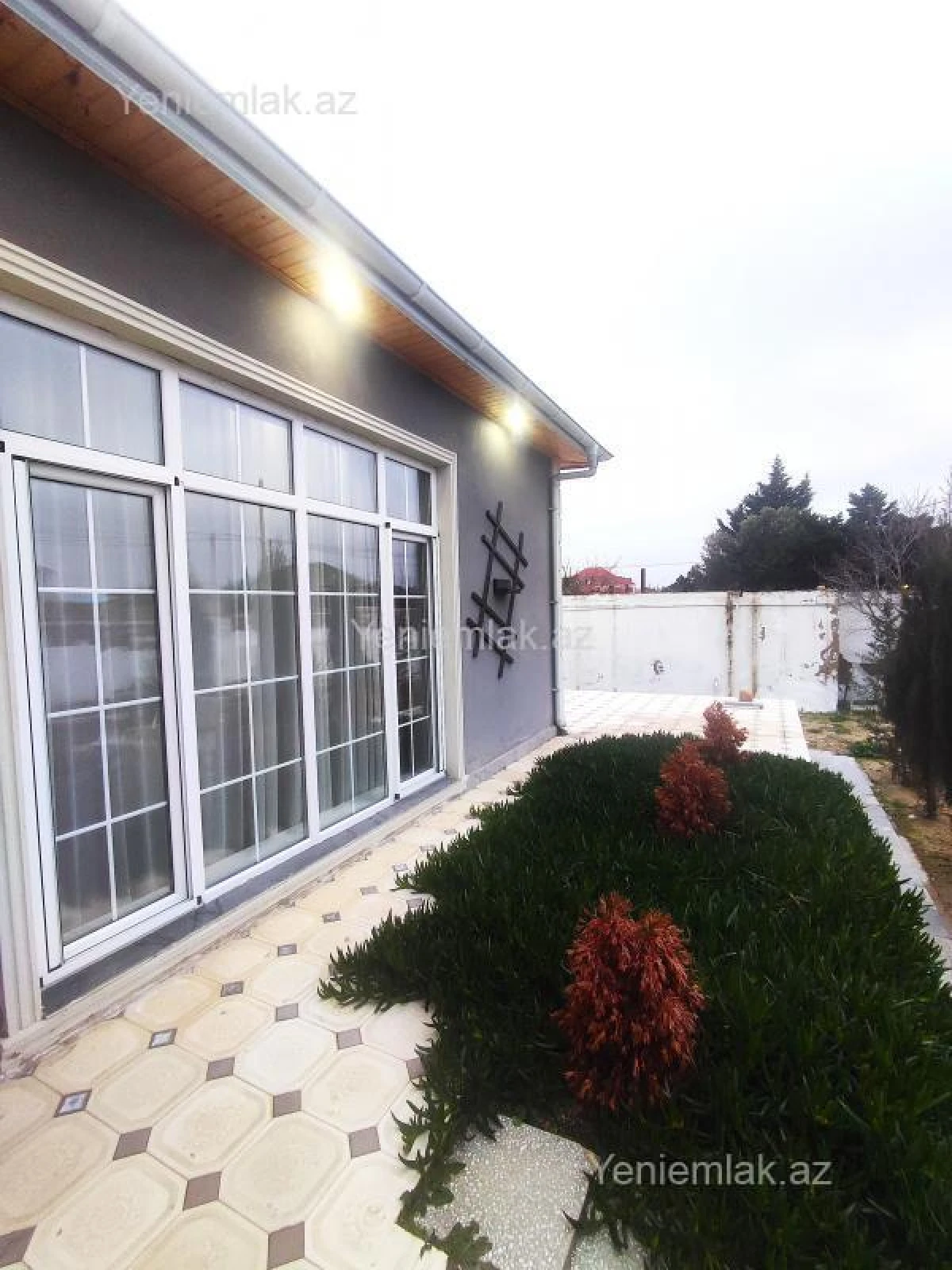 Satılır 4 otaqlı həyət evi 145 m²