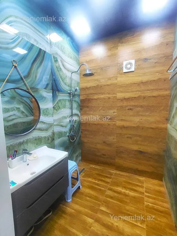 Satılır 4 otaqlı həyət evi 145 m²