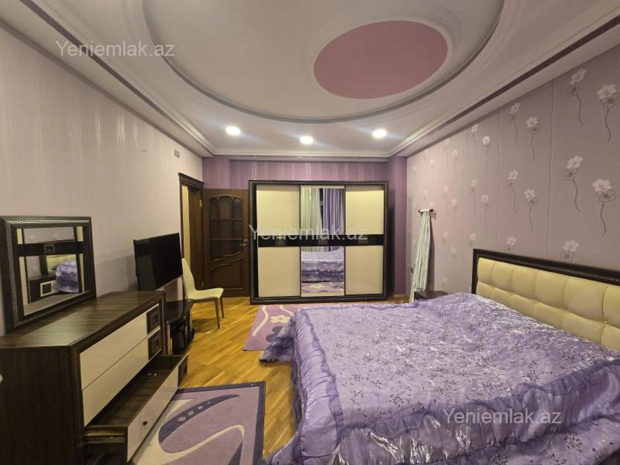 Satılır 4 otaqlı yeni tikili 163 m²