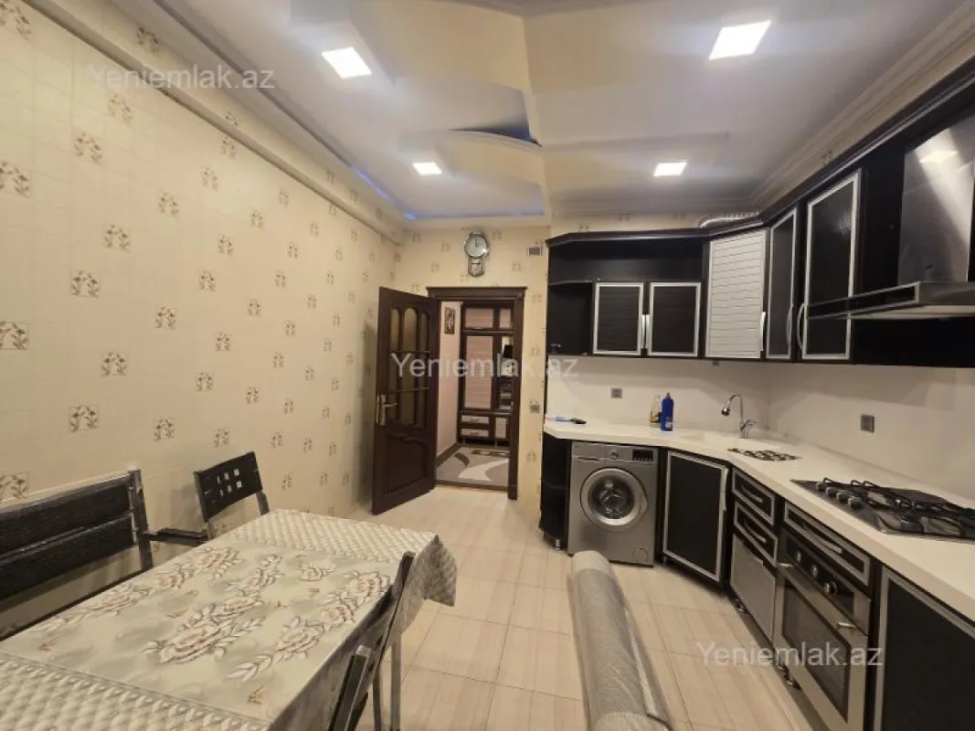 Satılır 4 otaqlı yeni tikili 163 m²