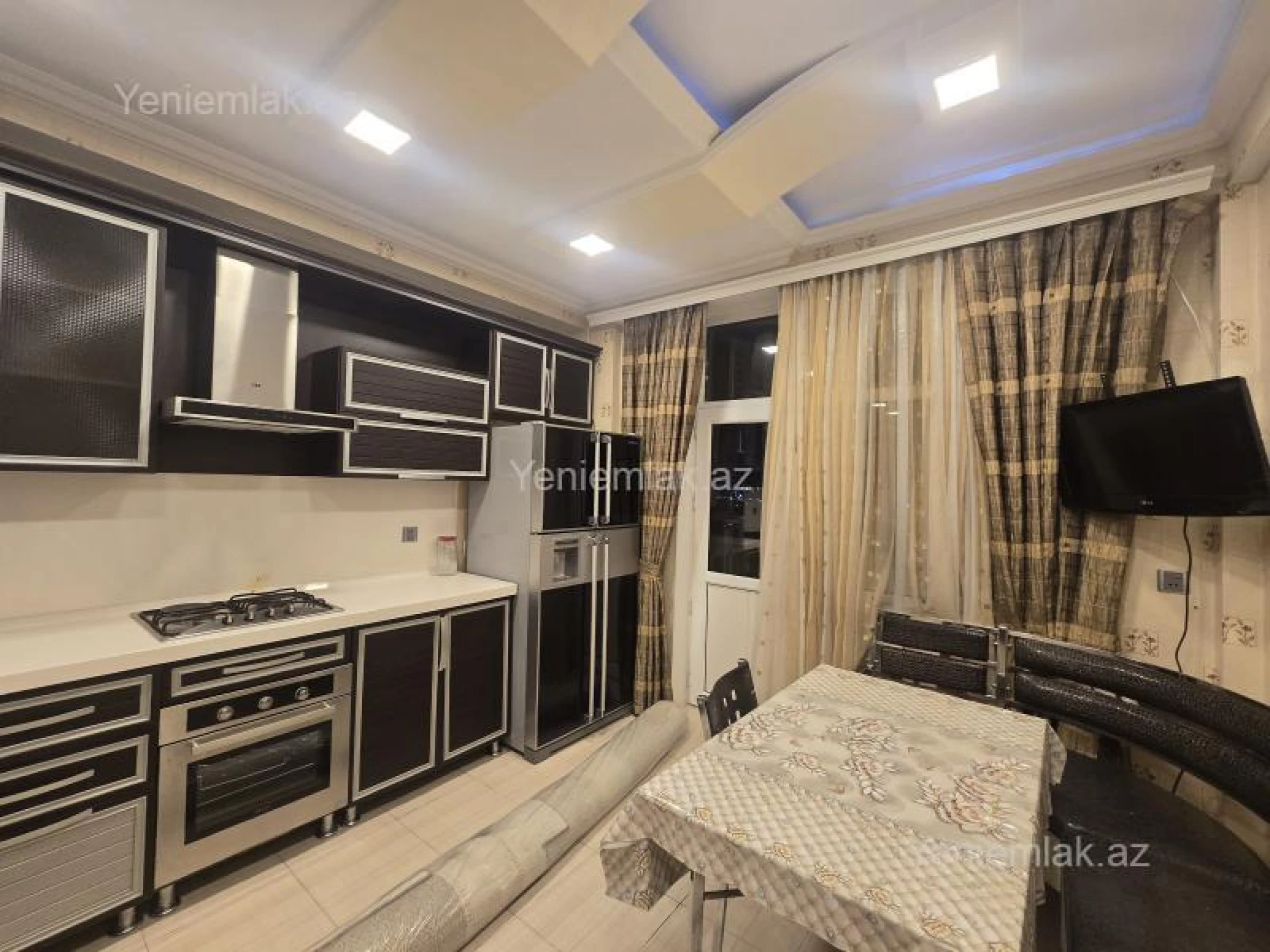 Satılır 4 otaqlı yeni tikili 163 m²