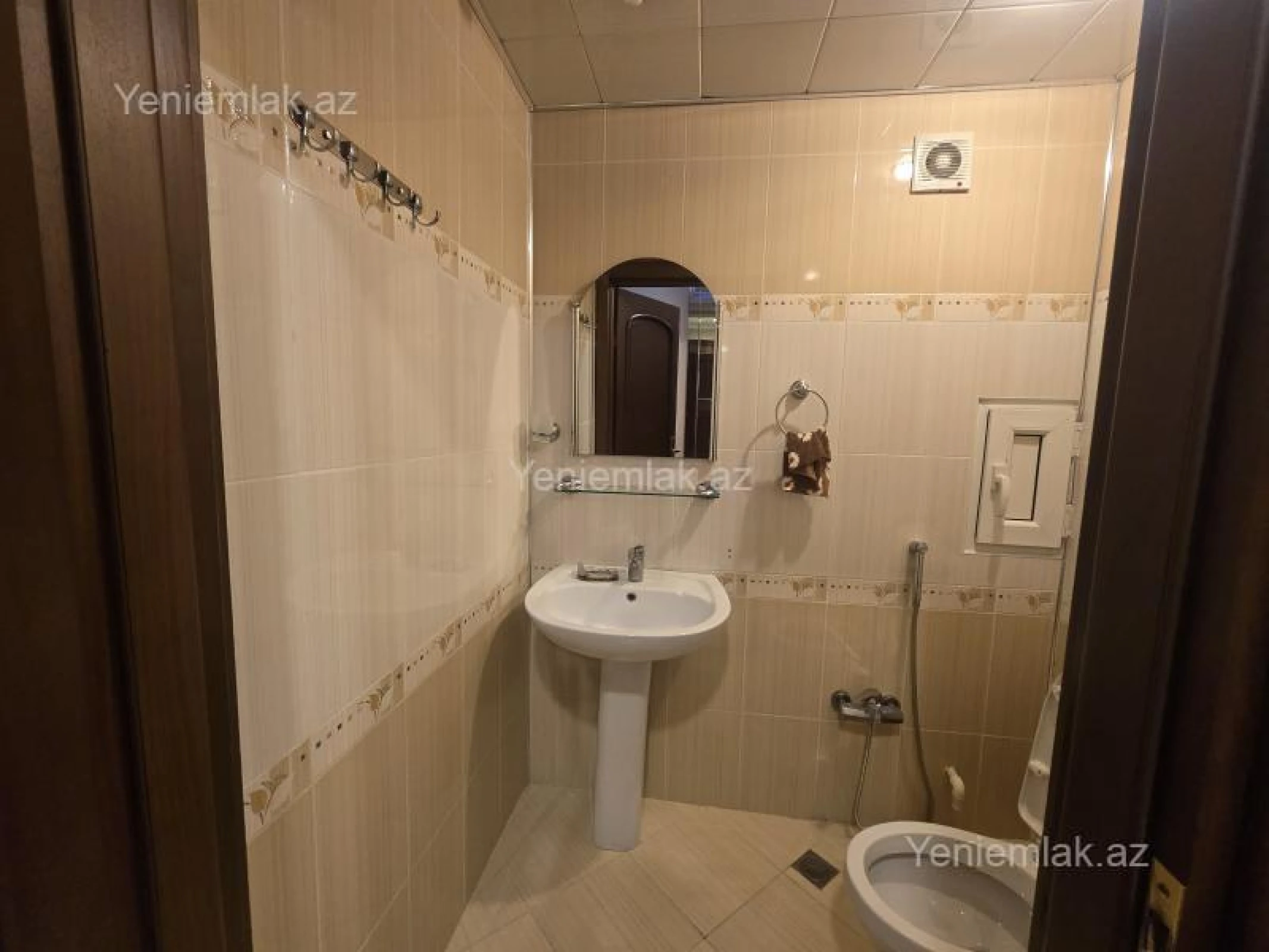 Satılır 4 otaqlı yeni tikili 163 m²