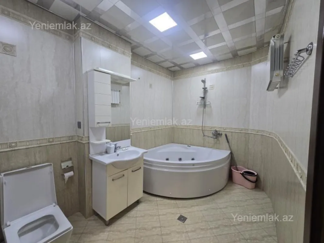 Satılır 4 otaqlı yeni tikili 163 m²