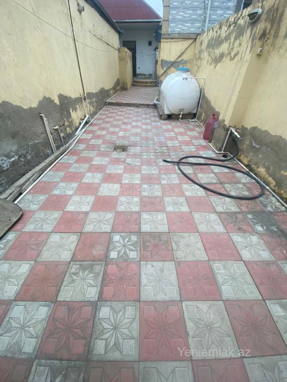 Satılır 3 otaqlı həyət evi 100 m²