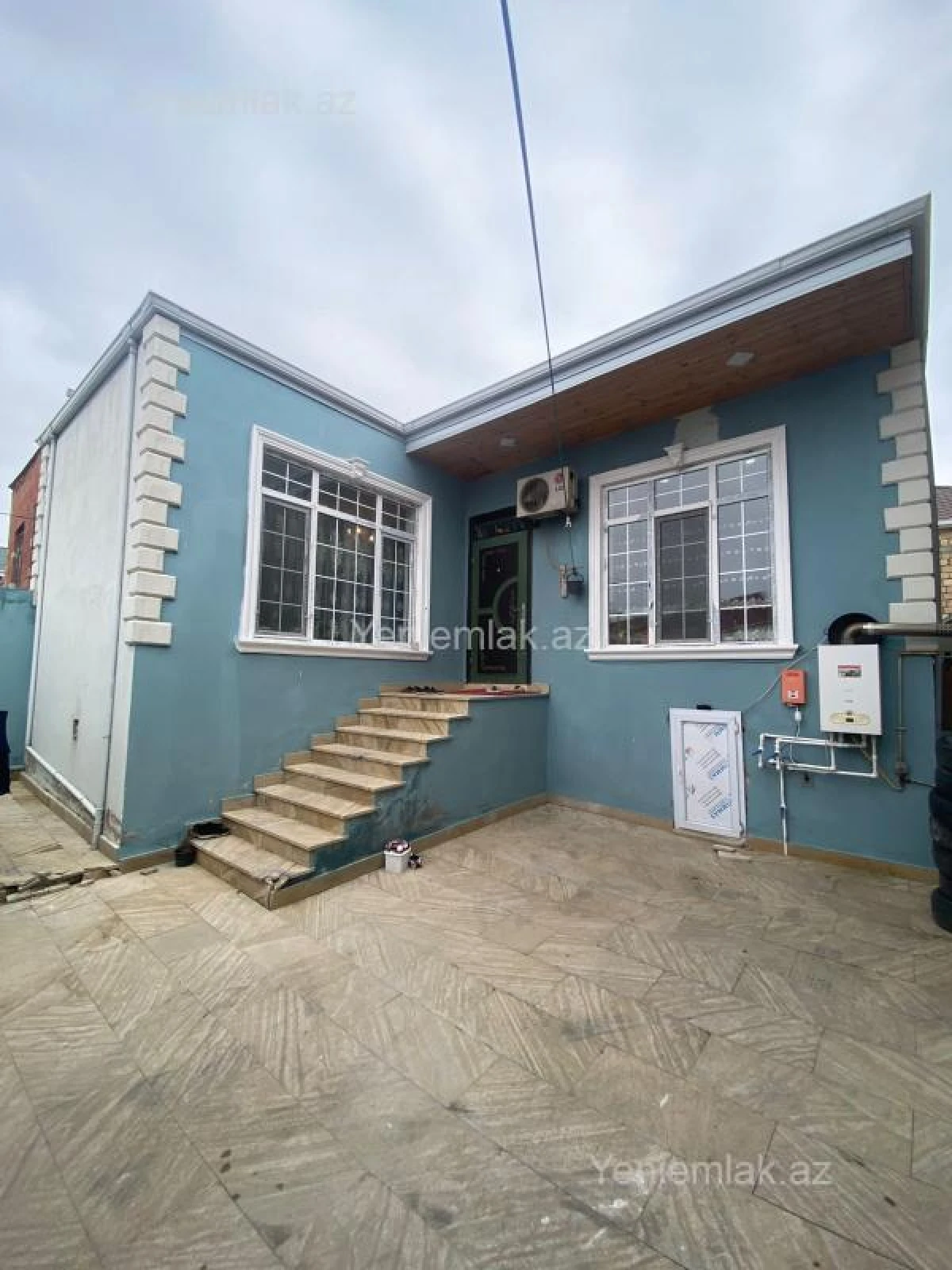 Satılır 4 otaqlı həyət evi 150 m²