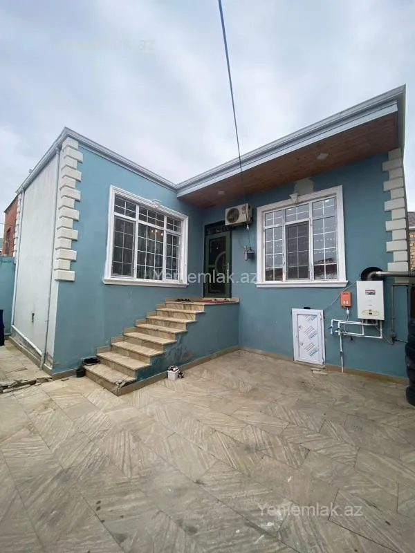 Satılır 4 otaqlı həyət evi 150 m²