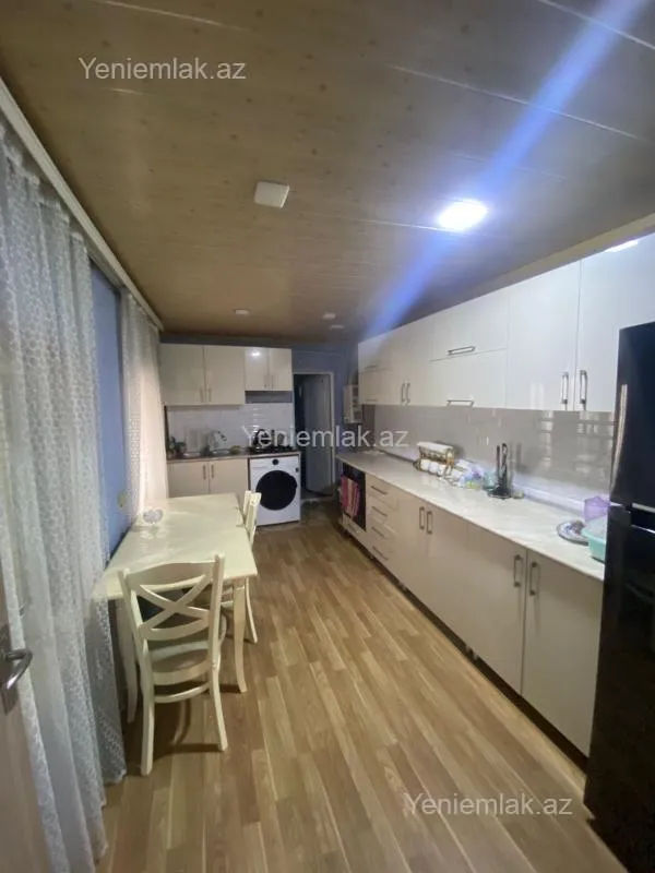 Satılır 3 otaqlı həyət evi 100 m²