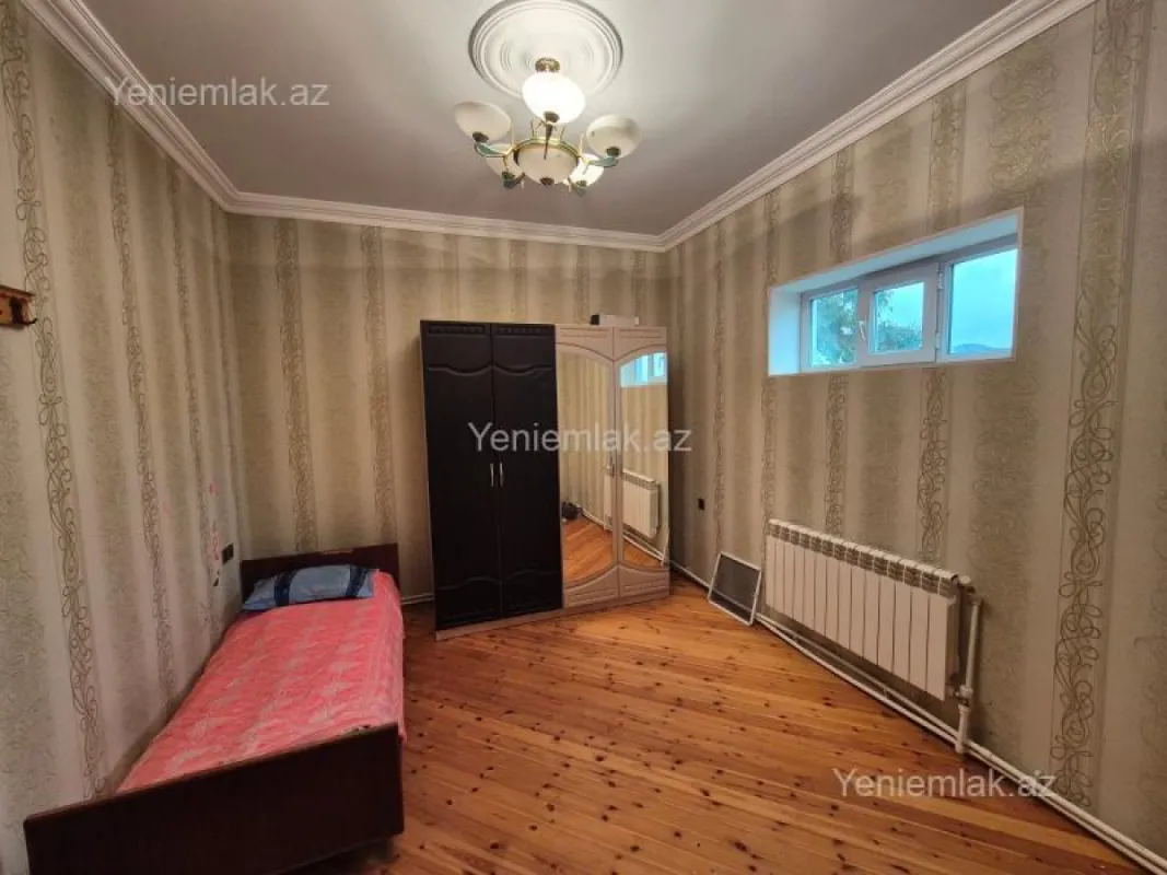 Satılır 5 otaqlı həyət evi 234.6 m²
