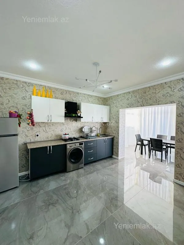 Satılır 4 otaqlı həyət evi 140 m²