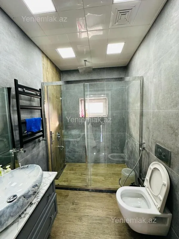 Satılır 4 otaqlı həyət evi 140 m²