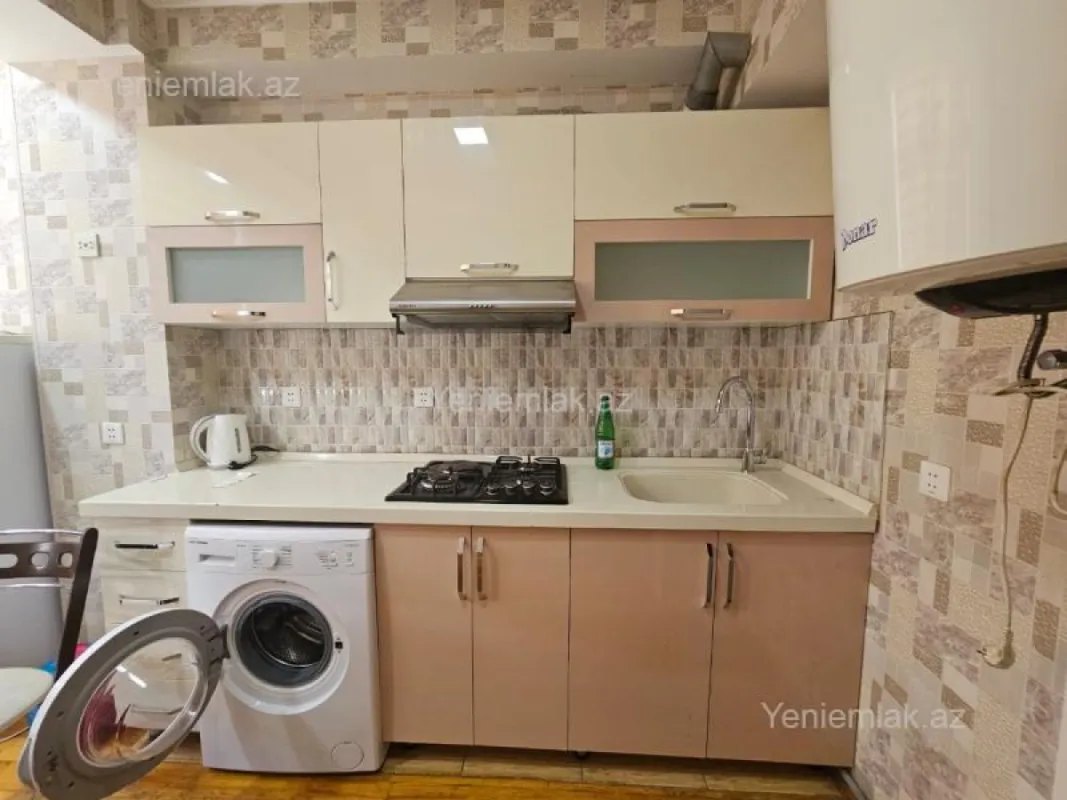 Satılır 1 otaqlı yeni tikili 35 m²