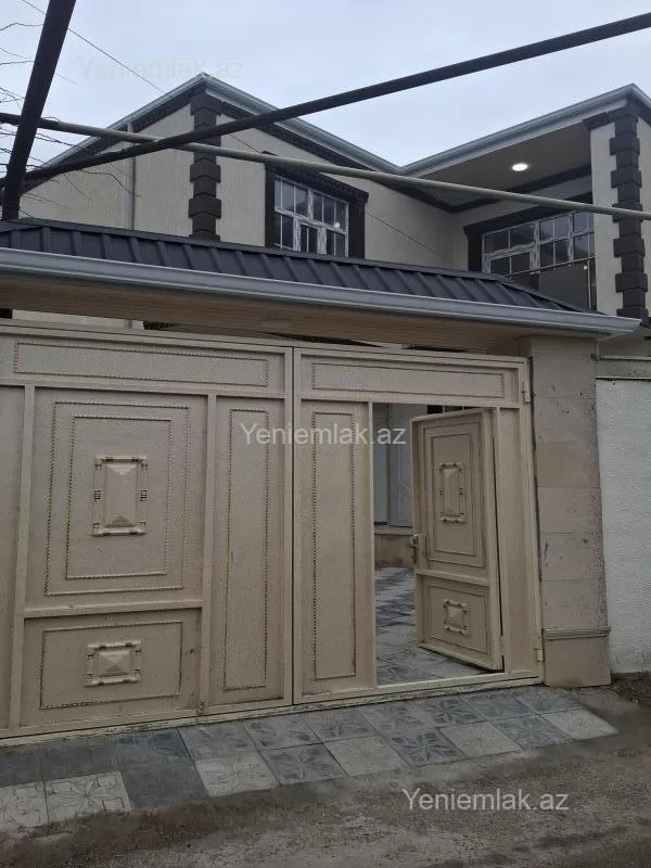 Satılır 5 otaqlı həyət evi 140 m²