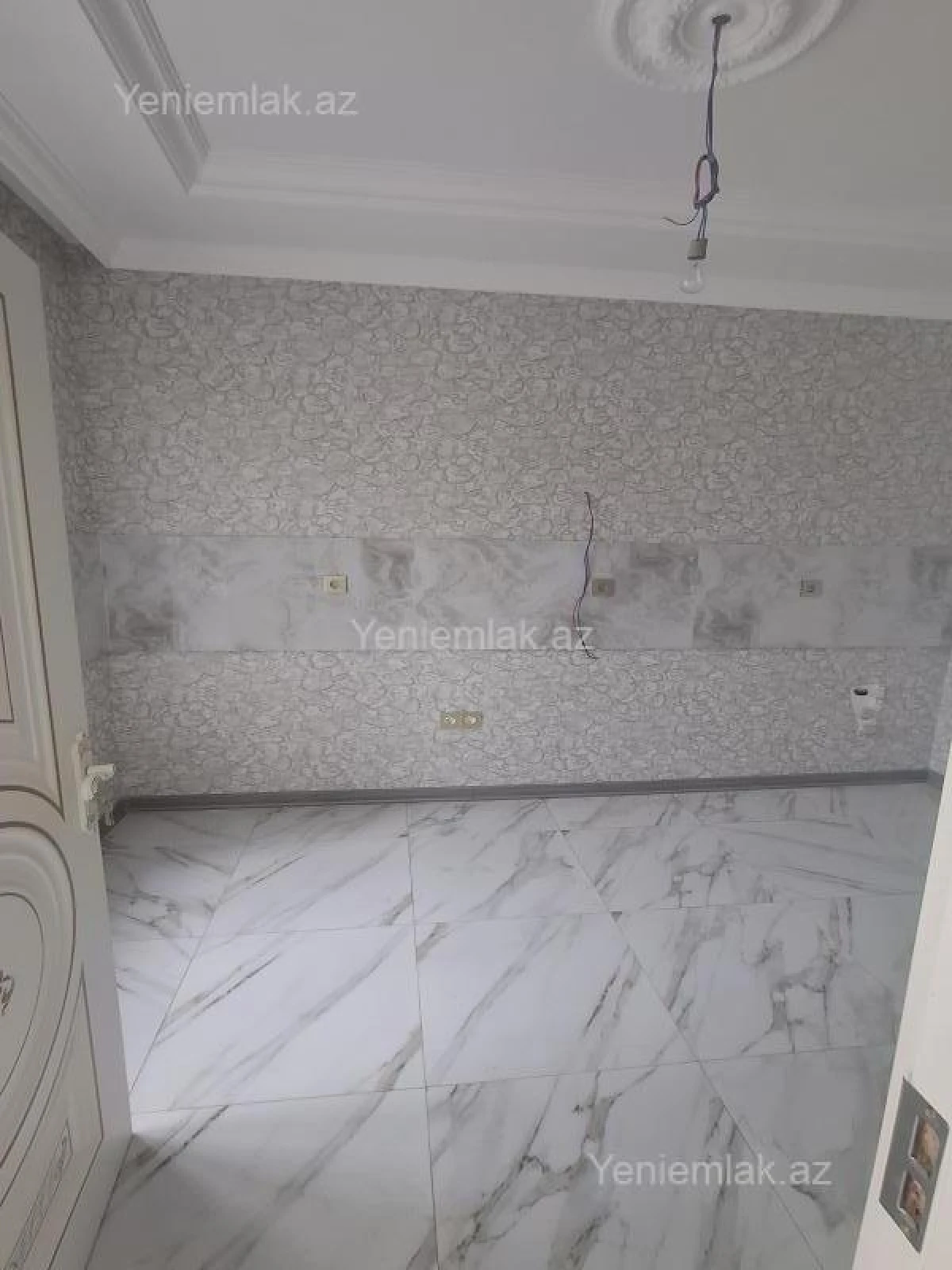 Satılır 5 otaqlı həyət evi 140 m²