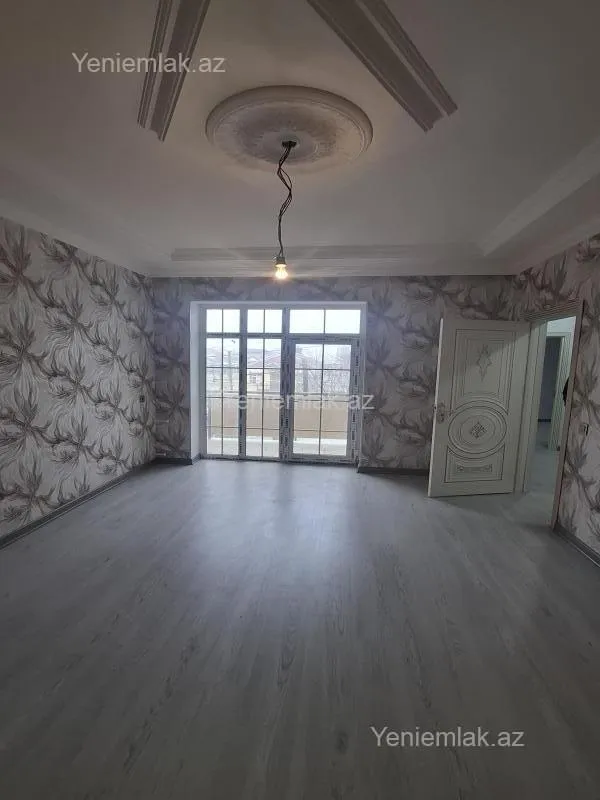 Satılır 5 otaqlı həyət evi 140 m²