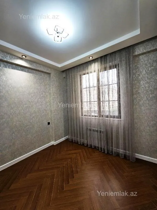 Satılır 4 otaqlı yeni tikili 136 m²