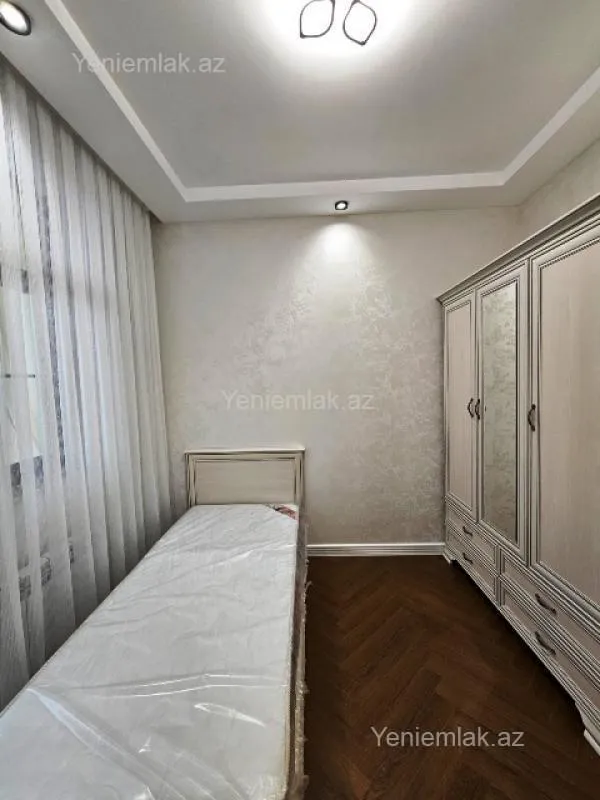 Satılır 4 otaqlı yeni tikili 136 m²