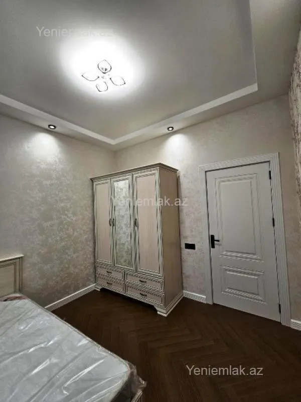 Satılır 4 otaqlı yeni tikili 136 m²