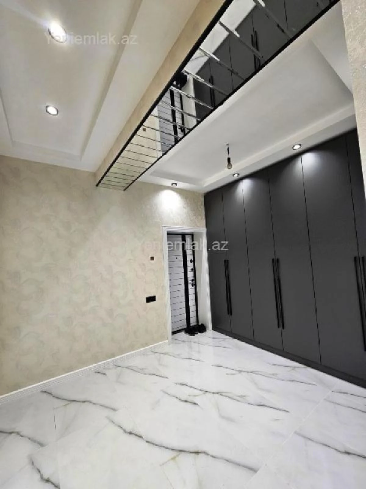 Satılır 4 otaqlı yeni tikili 136 m²