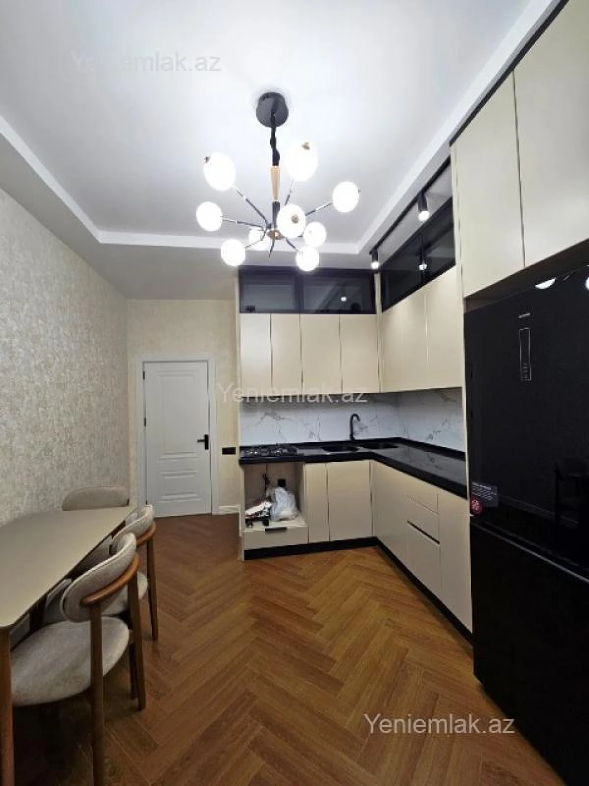 Satılır 4 otaqlı yeni tikili 136 m²