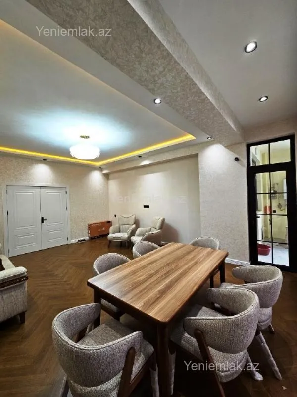 Satılır 4 otaqlı yeni tikili 136 m²