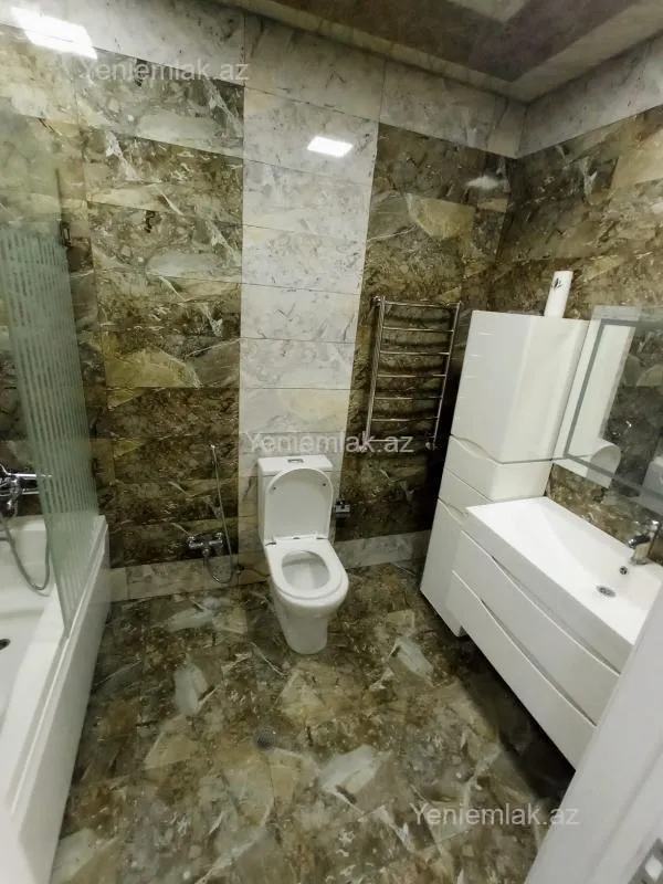 Satılır 2 otaqlı yeni tikili 65 m²