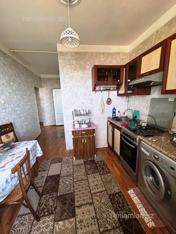 Satılır 3 otaqlı köhnə tikili 70 m²