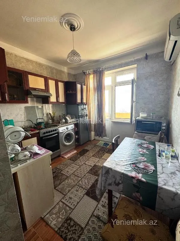 Satılır 3 otaqlı köhnə tikili 70 m²