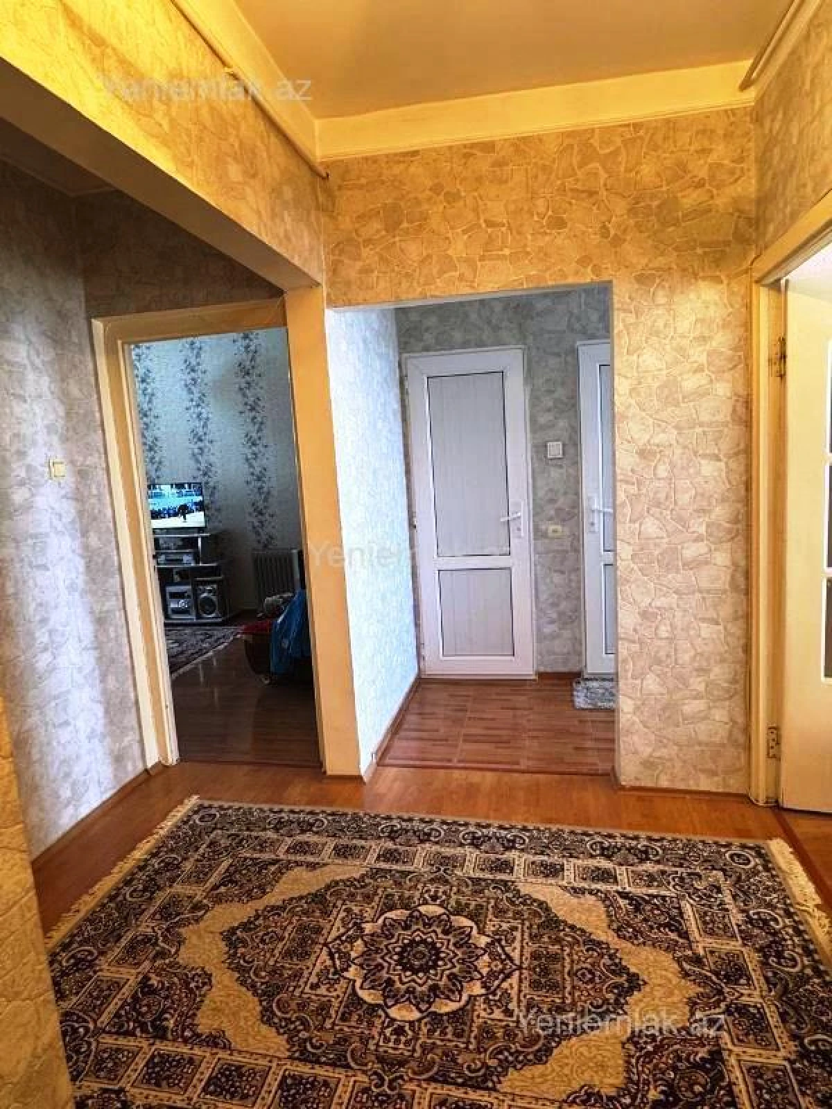 Satılır 3 otaqlı köhnə tikili 70 m²