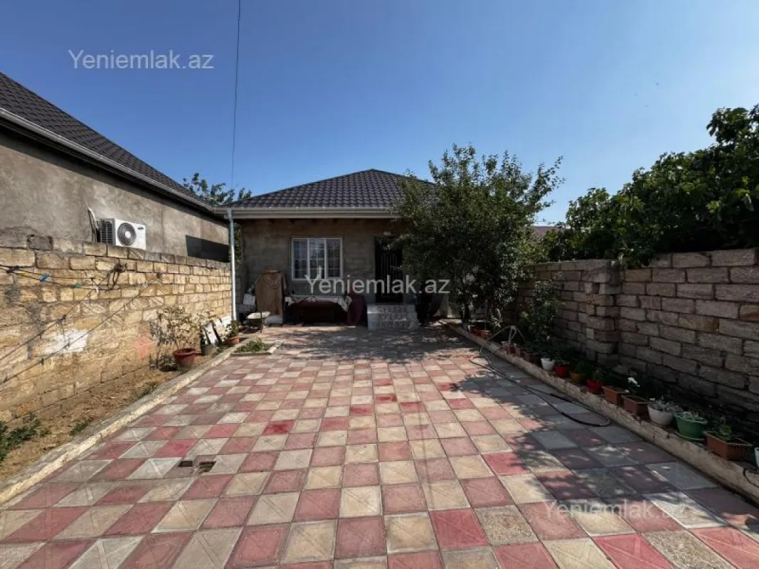Satılır 3 otaqlı həyət evi 110 m²