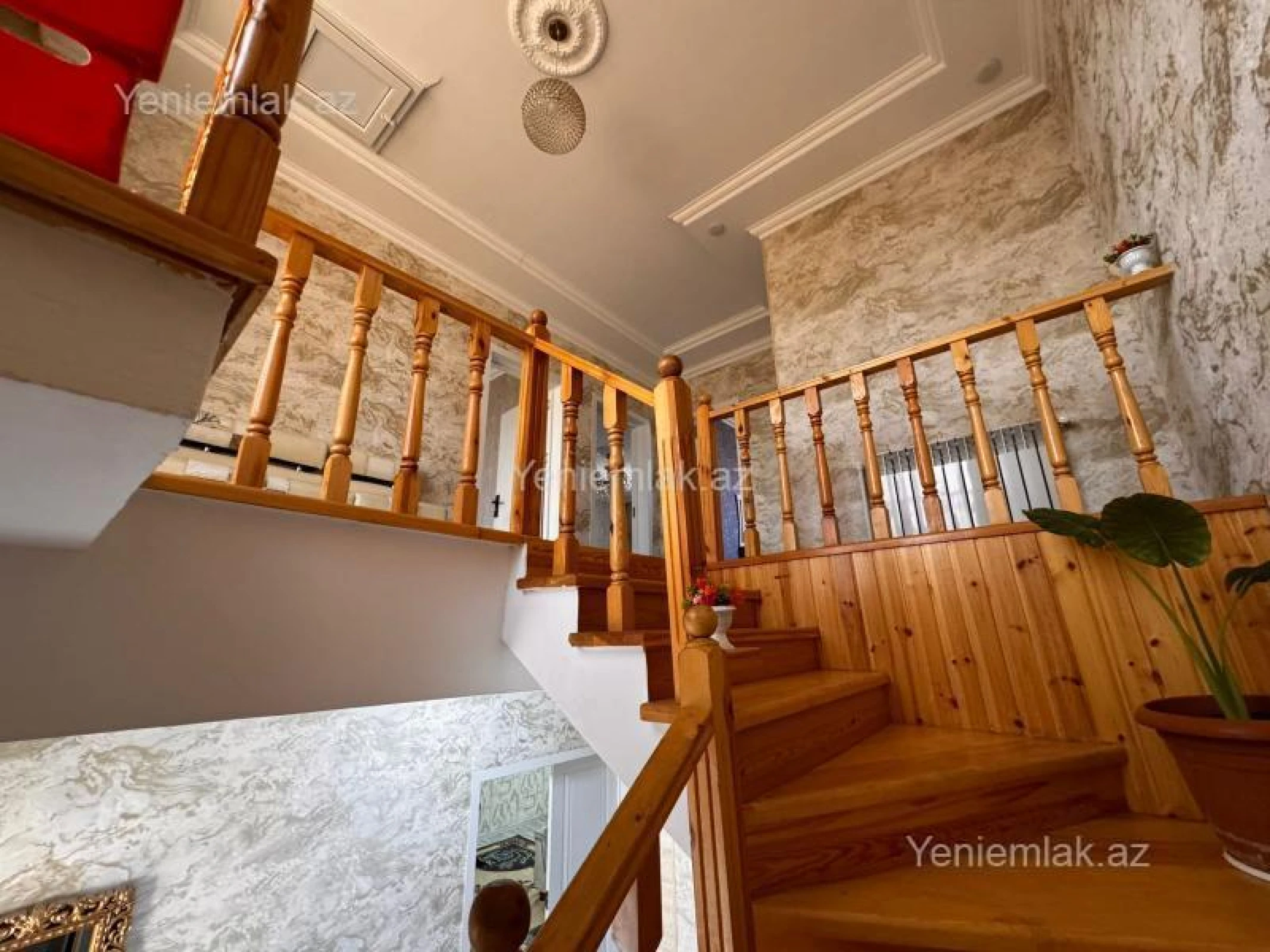 Satılır 4 otaqlı həyət evi 150 m²