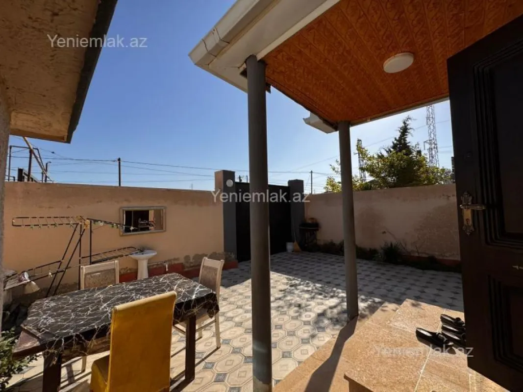 Satılır 4 otaqlı həyət evi 150 m²
